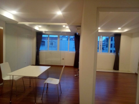 CHÍNH CHỦ CHO THUÊ CĂN HỘ 2 PHÒNG NGỦ+1P.KHÁCH SÀN GỖ ĐẦY ĐỦ ĐỒ SỐ 23 ĐÔNG CÁC.