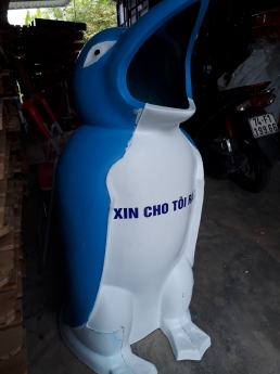 Thùng rác hình thú- Chim Cánh cụt Quảng Trị 0905681595