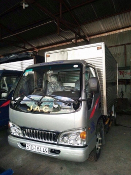 Xe tải JAC 2T4 thùng dài 3m7 giá tốt nhất thị trường 01692826479