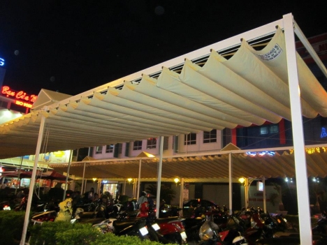 Mái che nhà xe giá rẻ tại TP.HCM