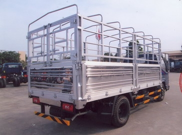 Ô Tô Isuzu 49 của Huyndai