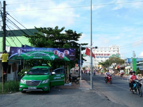 Treo băng rôn tại Cần Thơ