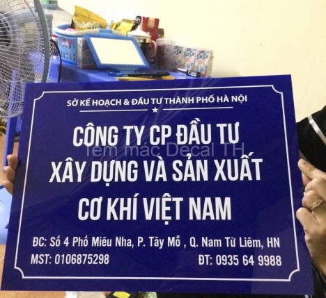 biển tên công ty chất liệu inox,mica giá rẻ tại