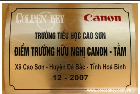 biển tên công ty chất liệu inox,mica giá rẻ tại
