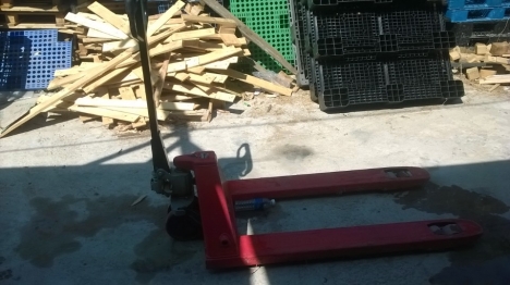 Xe nâng tay ,nâng hàng ,nâng pallet tại đà nẵng,giao hàng toàn quốc
