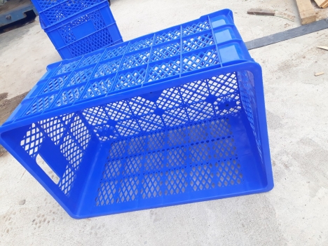 Sóng nhựa, rổ nhựa có 5 bánh xe, sóng nhựa hở 0905681595