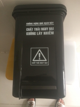Cung cấp thùng rác y tế 15 lít – quận 9 Ms Thanh 0913 819 238
