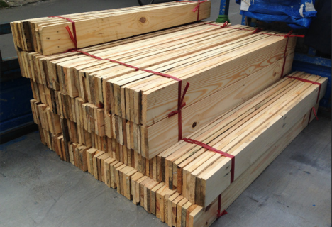 Chuyên bán pallet gỗ thông ,thùng rác công nghiệp tại đà nẵng