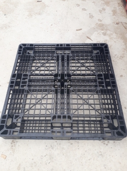 Chuyên bán pallet gỗ thông ,thùng rác công nghiệp tại đà nẵng