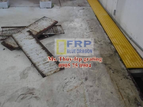 Bán tấm lót sàn ô lưới frp grating kháng hóa chất, cách điện, chống cháy lan