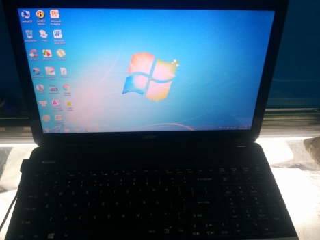 bán máy acer aspire E1-571 i3 3110m