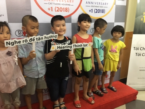 Kỹ năng thiết kế kì vọng cho trẻ khiếm thính theo từng độ tuổi