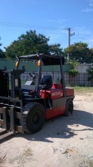 Xe nâng tay ,xe nâng máy dầu tại đà nẵng 0901166292
