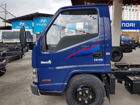 xe tai 2.5 tấn