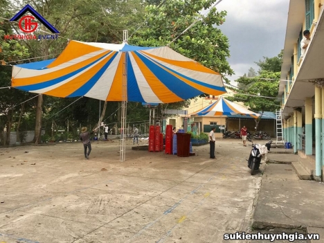 Bán và cho thuê dù che sự kiện