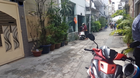 BÁN GẤP nhà CỰC ĐẸP, Rộng Rãi, có chỗ xe hơi - đường Đoàn Thị Điểm, Phú Nhuận.