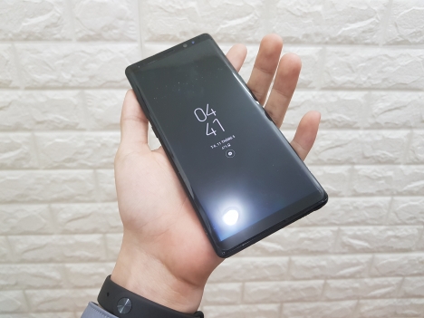 Kính cường lực Galaxy Note 8 Full keo kèm đèn UV