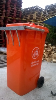 Bán thùng rác công nghiệp,thùng phi 200l nhựa ,gỗ tại đà nẵng