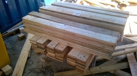 Bán thùng rác công nghiệp,thùng phi 200l nhựa ,gỗ tại đà nẵng