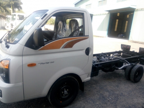 Bán xe Hyundai H150 2018 chuẩn euro IV