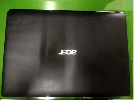 Acer Aspire 4750 (Core i5 2430M, ram4,ổ 320,màn 14 inch)