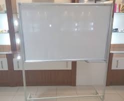 Cắt bảng trắng mica treo tường, bảng 3 ly việt Nam, bảng từ giá rẻ quận gò vấp