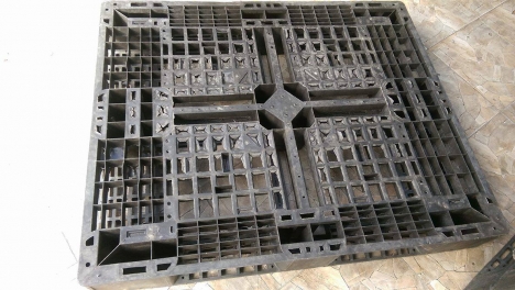 Thanh lý gấp gấp pallet nhựa 1200x1000x150mm tại đà nẵng