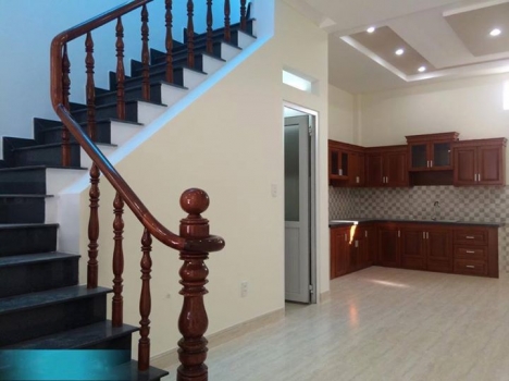 CẦN BÁN GẤP 2 CĂN NHÀ MỚI XÂY .....