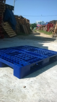 Thanh lý lô hàng pallet nhựa rẻ nhất tại đà nẵng