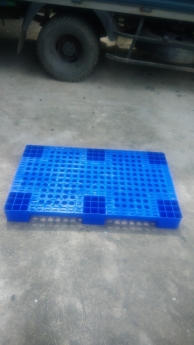 pallet nhựa 1000 x 600 x 100mm rẻ nhất đà nẵng