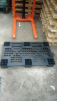 pallet nhựa 1000 x 600 x 100mm rẻ nhất đà nẵng
