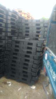 pallet nhựa 1000 x 600 x 100mm rẻ nhất đà nẵng