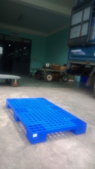 pallet nhựa 1000 x 600 x 100mm rẻ nhất đà nẵng