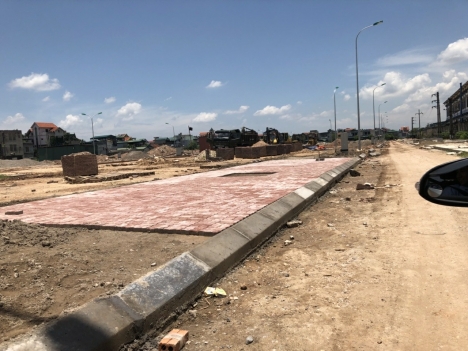 Bán đất nền ngay mặt đường QL18, Cạnh VinCom Uông Bí, Chỉ 11tr/m2