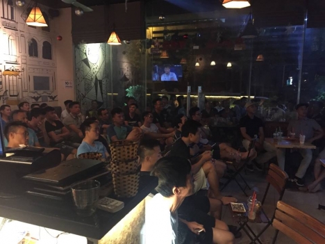 Sang nhượng quán cafe