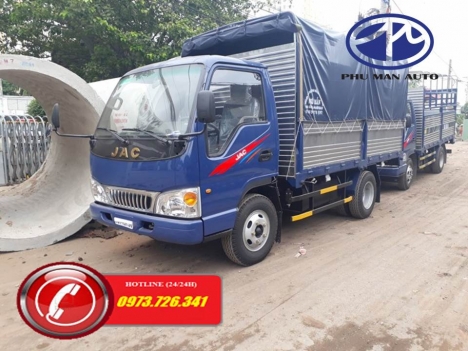 Xe tải nhẹ JAC 2t4 cabin bầu.