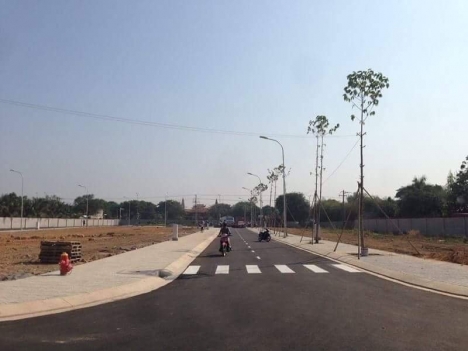 ĐẤT MẶT TIỀN CHỢ Ở CẦN GIUỘC, NGAY THỊ TRẤN