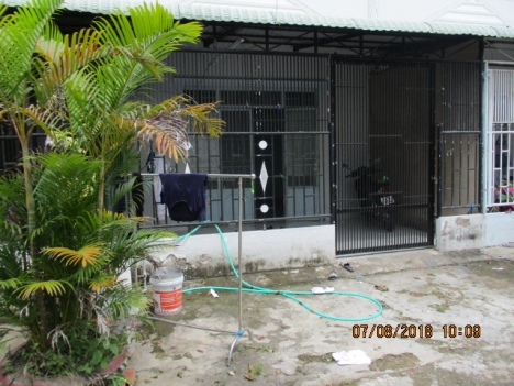 Nhà Cấp 4 Mặt Tiền Đg Nội Bộ Kdc Hoàng Hảo Tp Vinhlong
