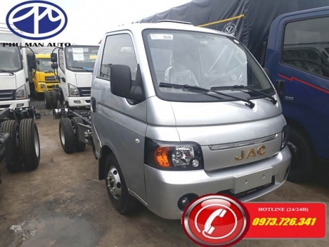 Xe tải nhẹ JAC 1t25 máy dầu thùng dài 3m2.