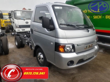 Xe tải nhẹ JAC 1t25 động cơ dầu đời 2018.