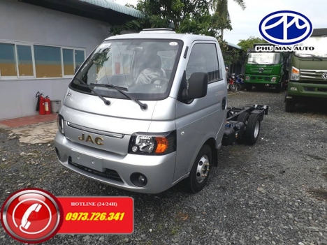 Xe tải nhẹ 1t25 động cơ dầu mạnh mẽ trong mọi cung đường.