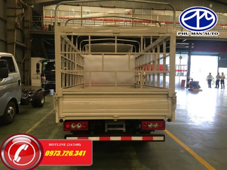Xe tải nhẹ 1t25 động cơ dầu, tiêu chuẩn Euro4.