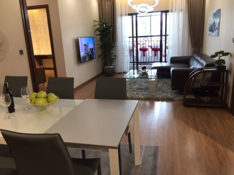 Chung cư cao cấp view 3 hồ khu Linh Đàm có sân golf, bể bơi, tenis, sân bóng...dọn ở ngay