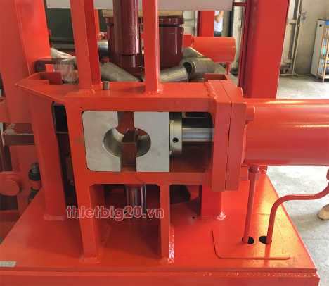 Giới thiệu máy nắn khung càng chất lượng