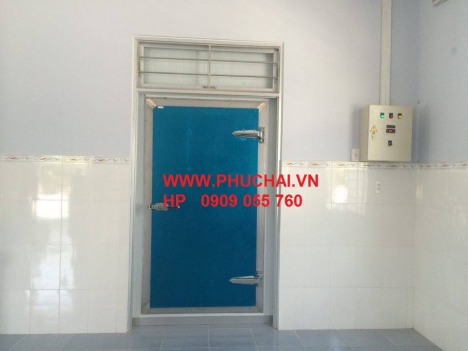 Chuyên sản xuất và phân phối cửa kho lạnh