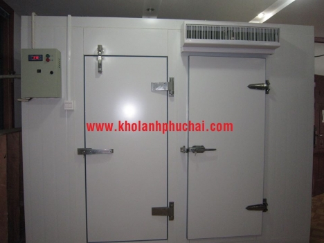 Chuyên sản xuất và phân phối cửa kho lạnh