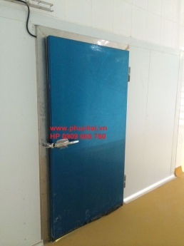 Chuyên sản xuất và phân phối cửa kho lạnh