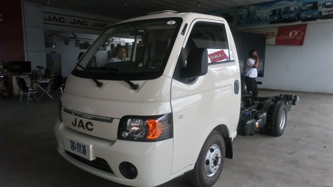 Bán JAC X5 990kg, 1250kg, 1500kg giá tốt