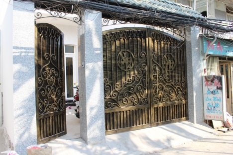 Mẫu cổng sắt mỹ nghệ đẹp