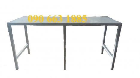 Bàn thao tác dụng cụ